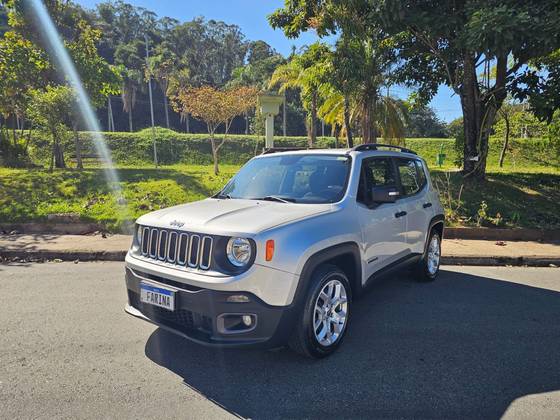 JEEP RENEGADE 1.8 16V FLEX SPORT 4P AUTOMÁTICO JEEP RENEGADE 1.8 16V FLEX SPORT 4P AUTOMÁTICO